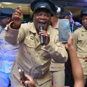 Solly Moholo Biography