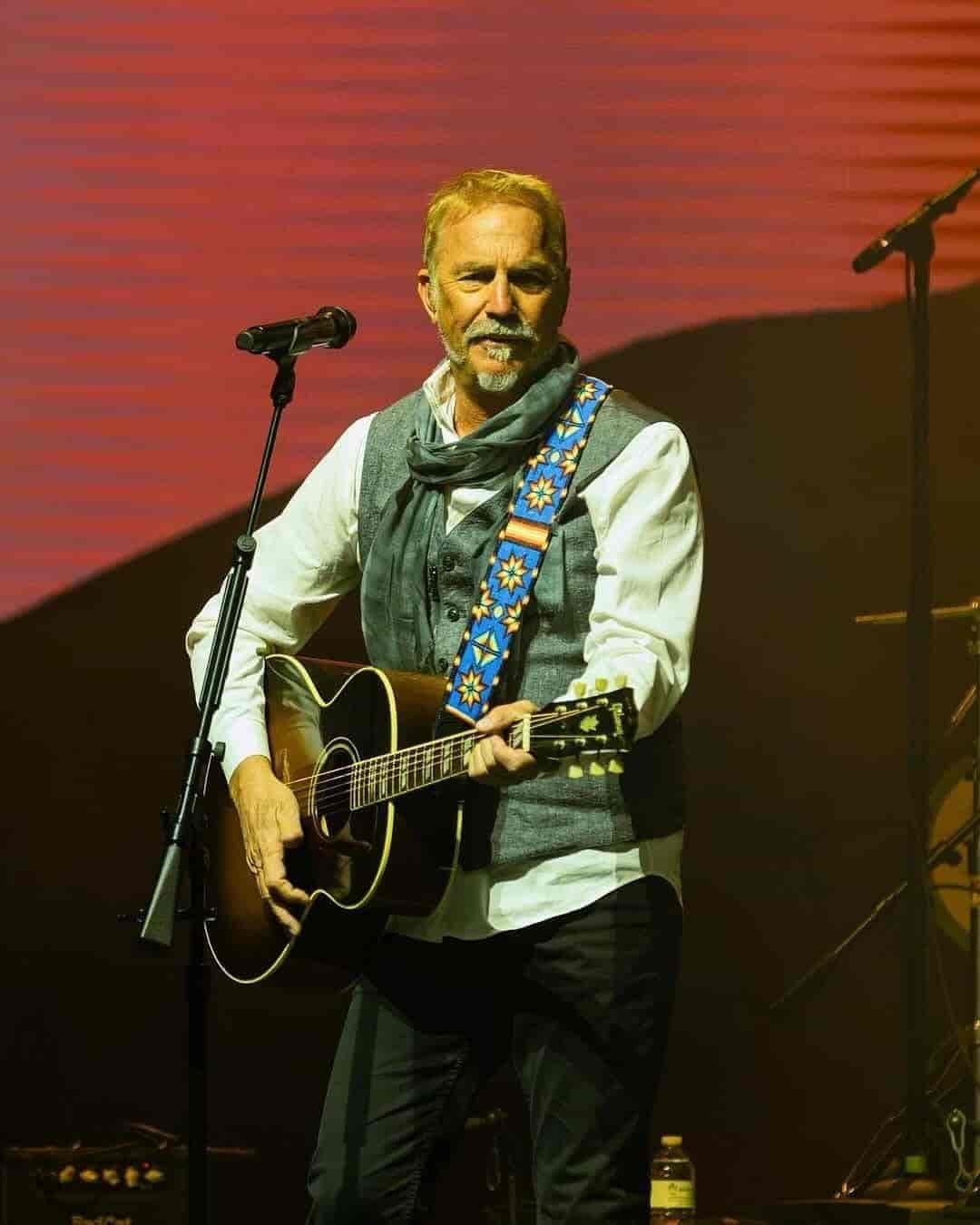 Kevin Costner Biography